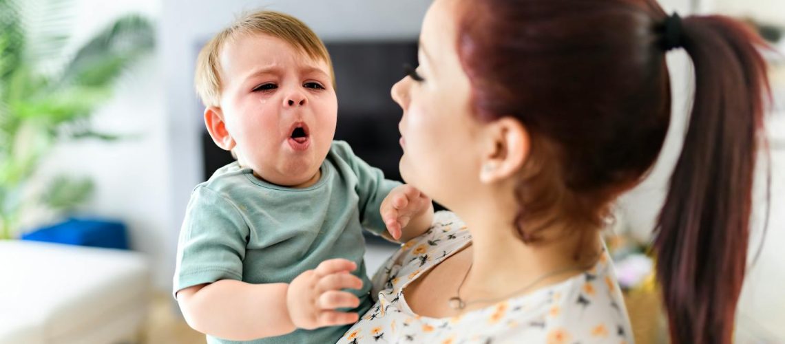 Bronchiolite chez bébé : à quels traitements s'attendre ?