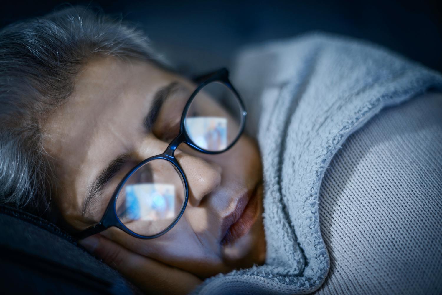 Lunettes pour mieux dormir : est-ce vraiment efficace ?