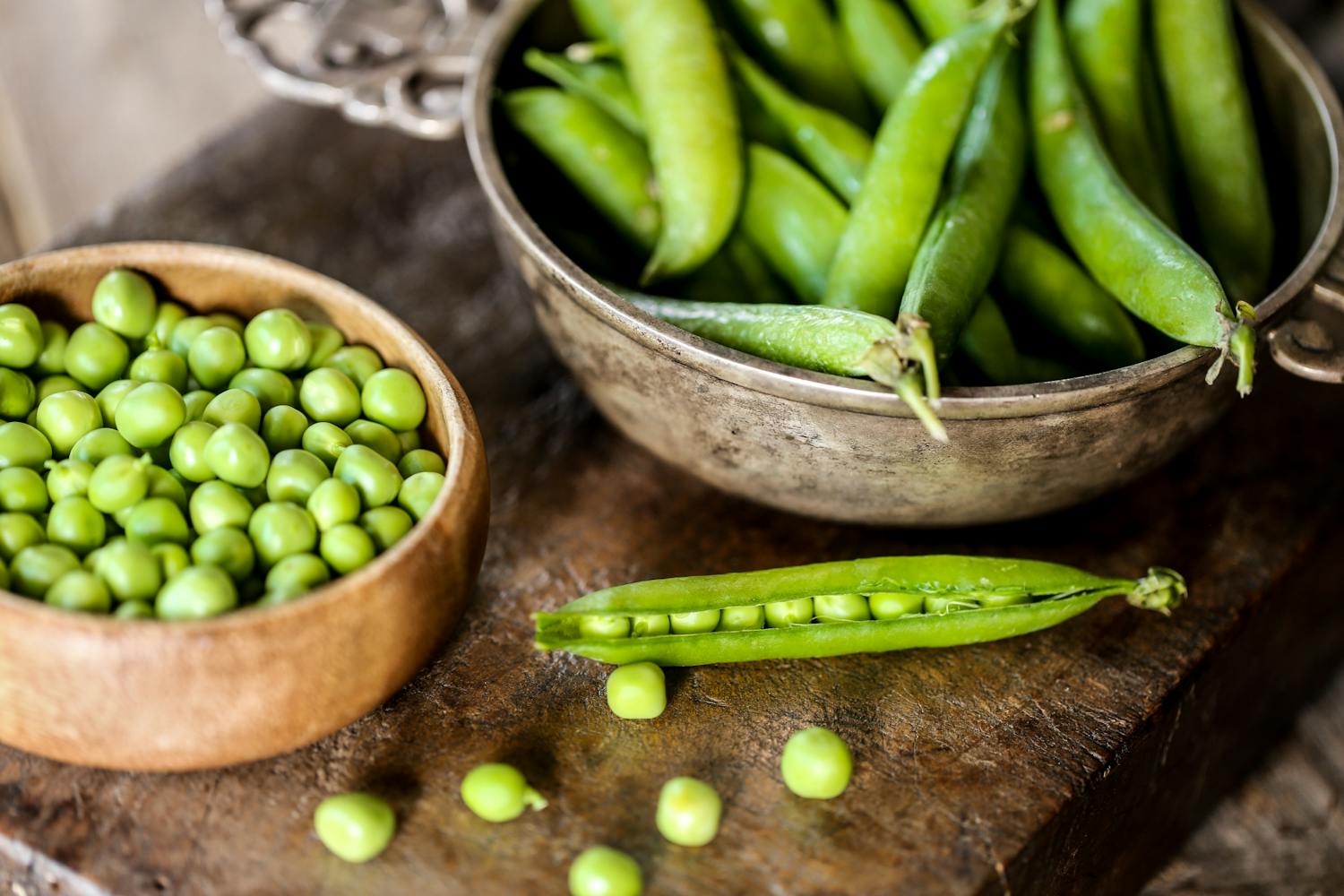 Manger des petits pois le soir : bonne ou mauvaise idée ?