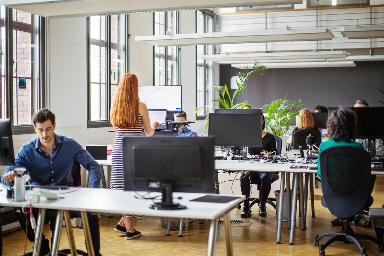Travailler debout : est-ce vraiment meilleur pour la santé ?